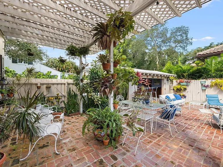 1252 N Rio Vista Blvd — Photo 23