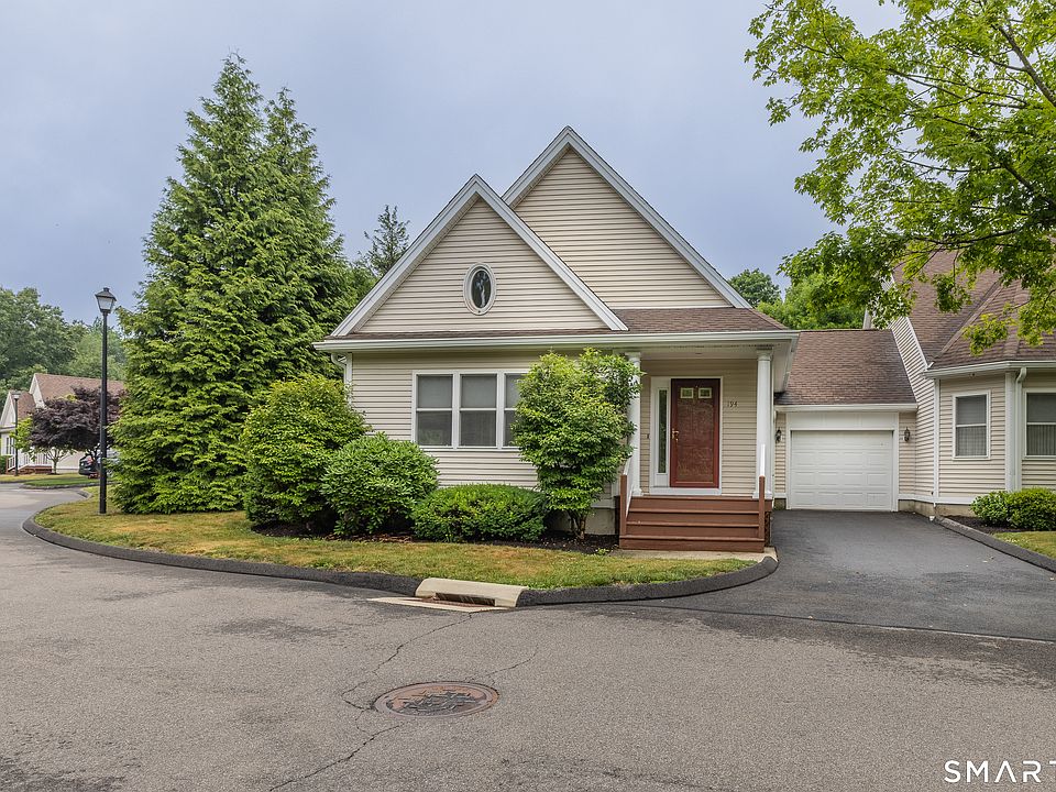 1st image of 194 Summerfield Gardens #194