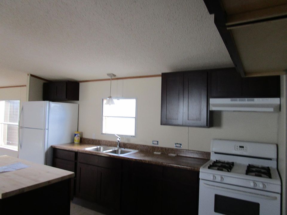 1st image of 125 S Carolina Dr