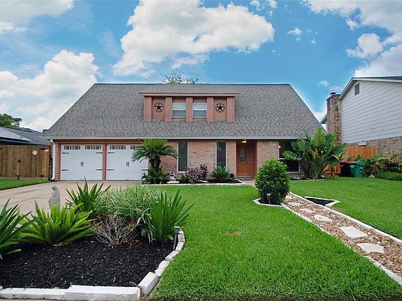 2nd image of 21415 Park Downe Ln
