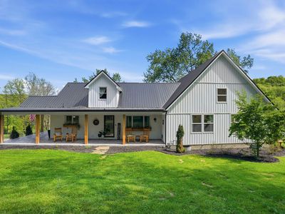 196 Lutz Rd, Zelienople, PA, 16063