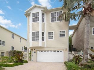 215 81st St, Holmes Beach, FL 34217