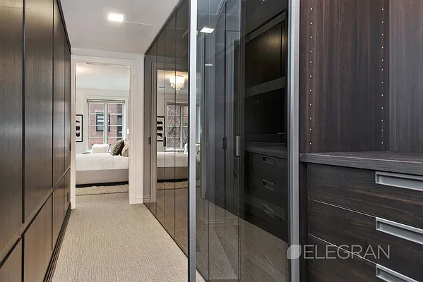 Sold by (Legacy) Elegran | media 30