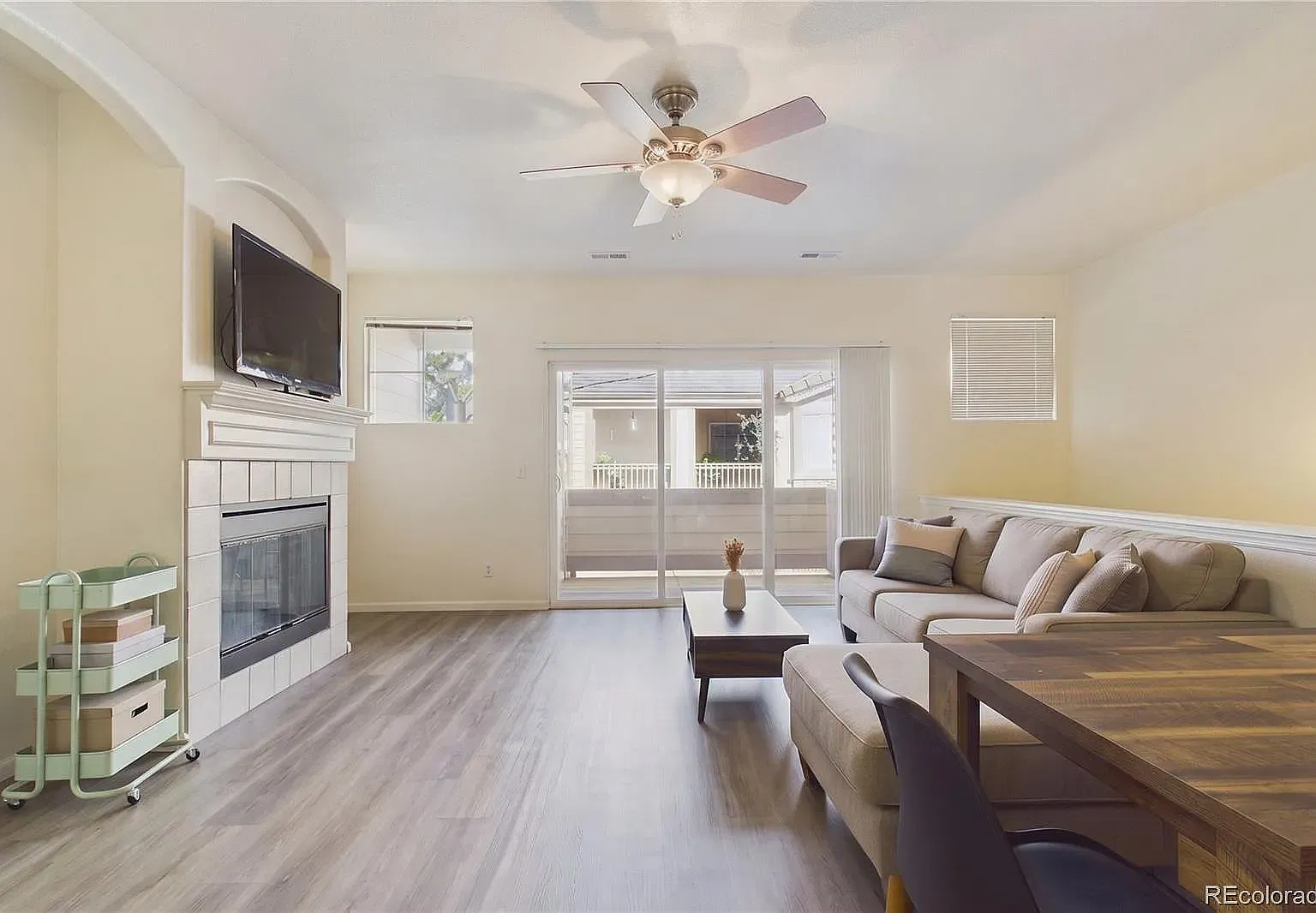 2 bed, 1176 sqft, $2,000 — Photo 3