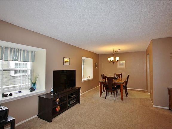 4th image of 1717 Belleair Forest Dr APT C
