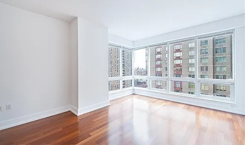 350 W 42nd St #11C Photo 1