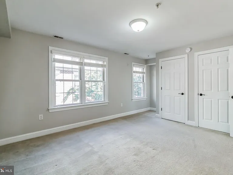 2270 S Garfield St #4 — Photo 33