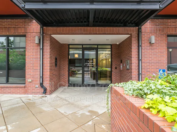 1360 Walnut St APT 211, Boulder, CO 80302