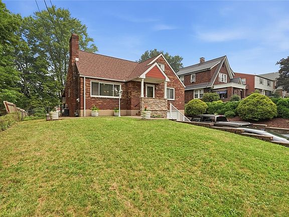 3rd image of 220 Vilsack Rd