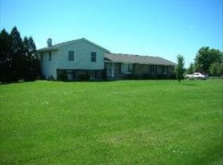 8315 Schmidt St, Spring Grove, IL 60081