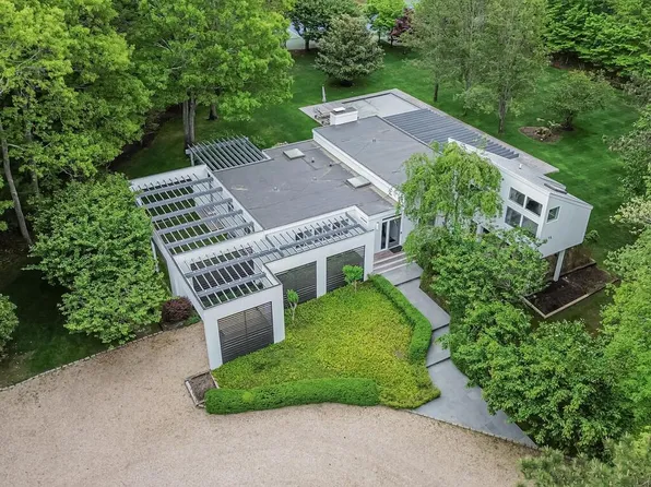 580 Hands Creek Rd, East Hampton, NY 11937