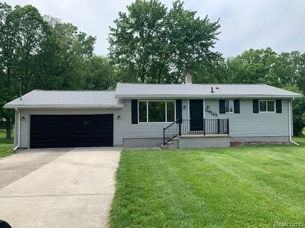 9123 N Lewis Rd, Clio, MI 48420