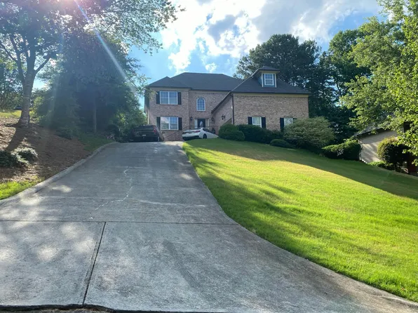 5864 Saint Miles Dr, Buford, GA 30518