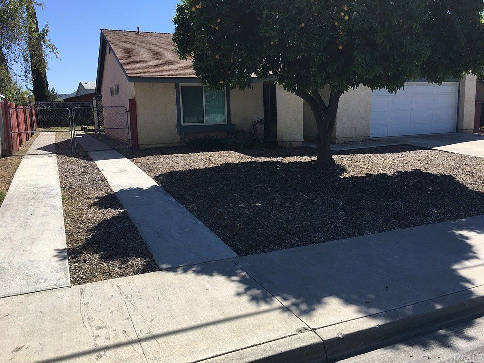 1st image of 43619 Palm Ave