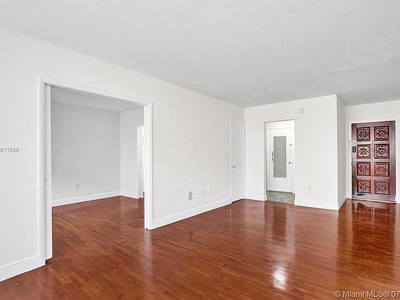 3rd image of 218 Santillane Ave APT 2