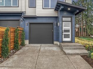 230 NW Mawrcrest Ave, Gresham, OR 97030