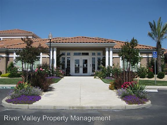 4th image of 4200 E Commerce Way Unit 2112