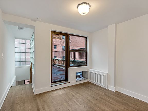 4th image of 655 2nd Ave #Penthouse D