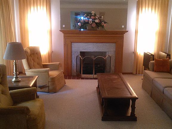 3rd image of 3406 Ingleside Dr