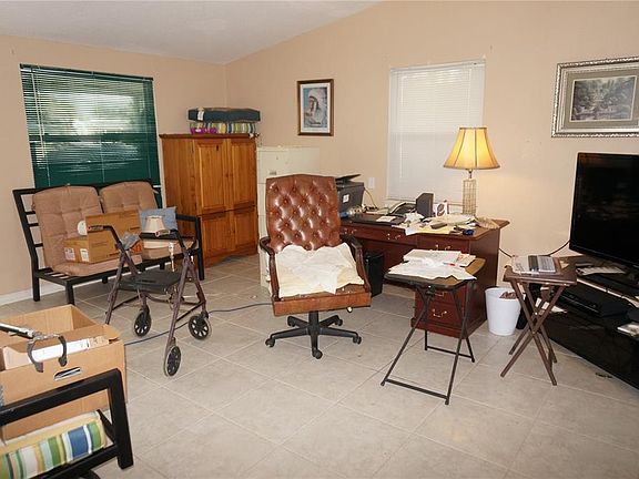 4th image of 22239 Breezeswept Ave