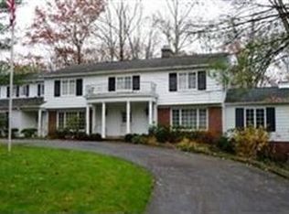 120 Hunting Trl, Moreland Hills, OH 44022