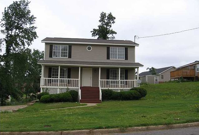 1st image of 3440 2nd St N