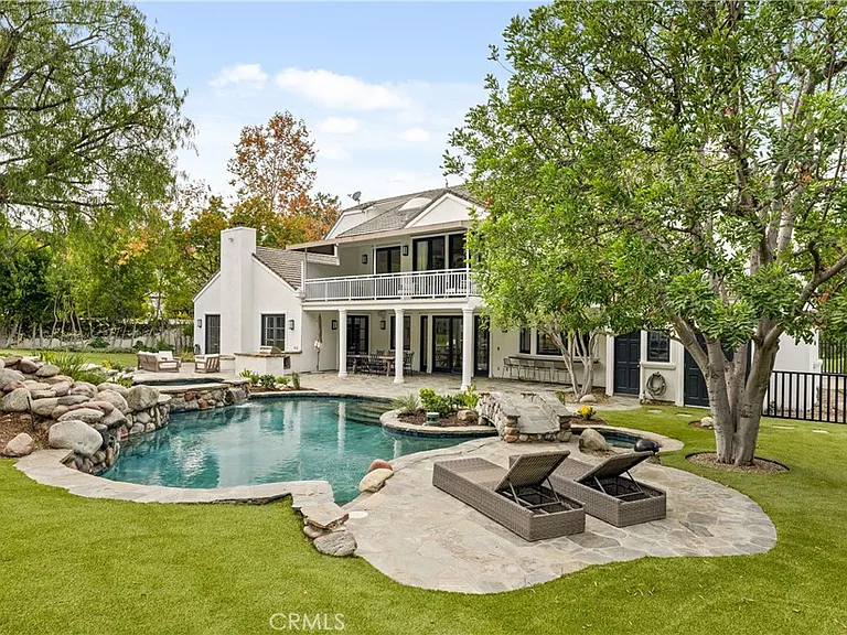 4550 Encino Ave — Photo 25