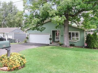 110 Oakwood Dr, Antioch, IL 60002