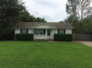 908 Van Buren Ave, Oak Grove, KY 42262