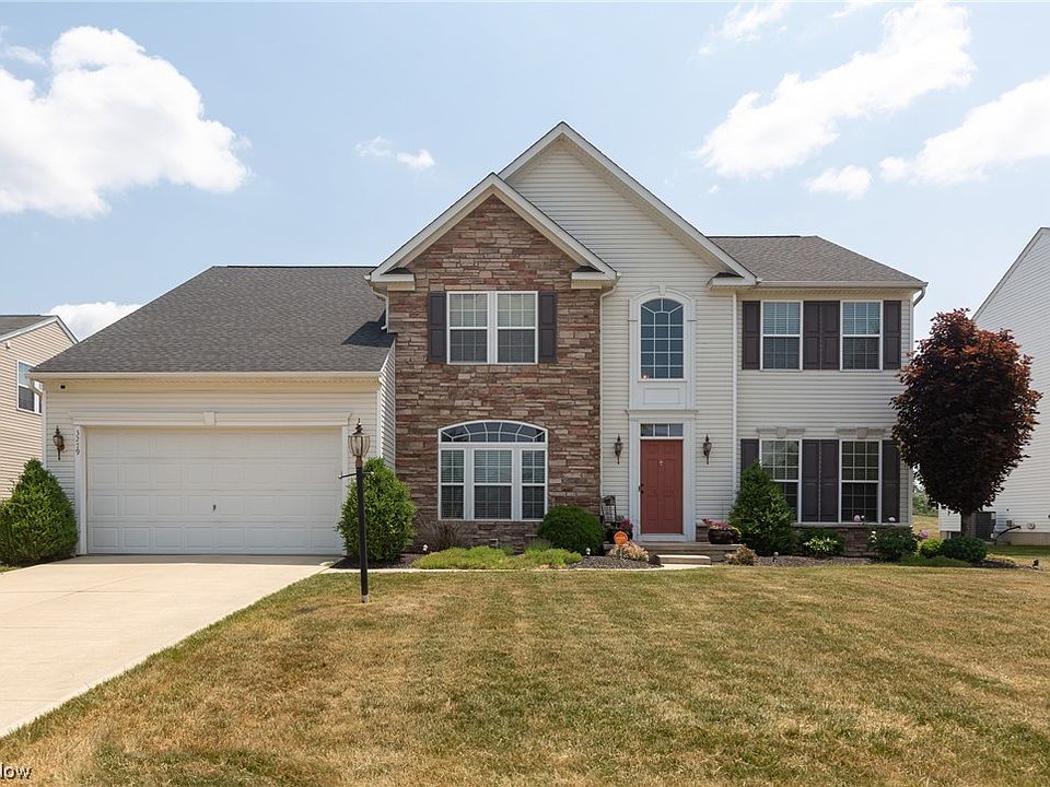 1st image of 3279 Stillwater Dr