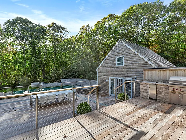 535 Old Sag Harbor Rd — Photo 30