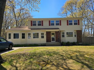 92 Hawthorne Street, Mastic, NY, 11950