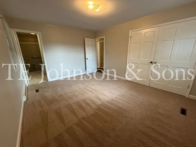 2722 Winslow Ln — Photo 46