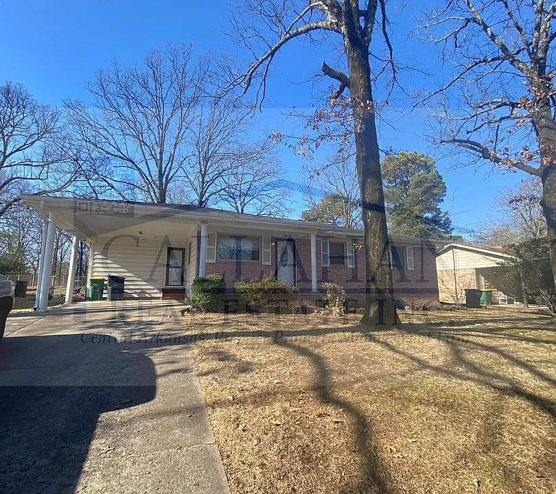 303 S Longfield Ave