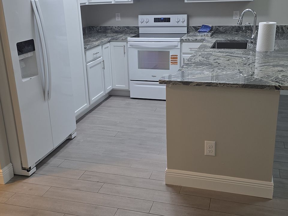 1st image of 138 Flamingo Dr