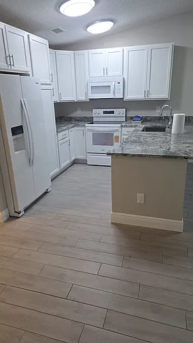 138 Flamingo Dr Photo 1