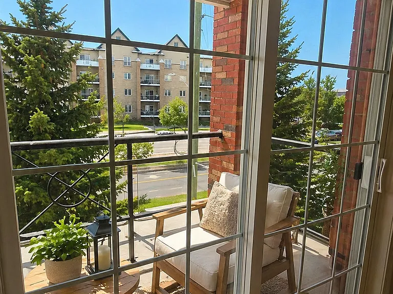 39 Ferndale Dr S #205 — Photo 7