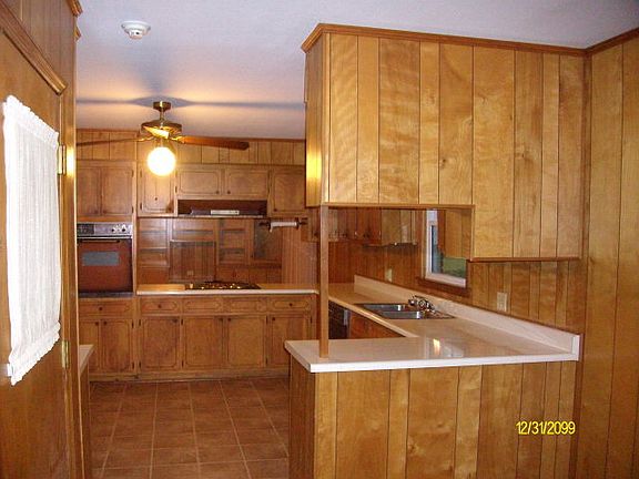 2nd image of 2929 Sunset Dr