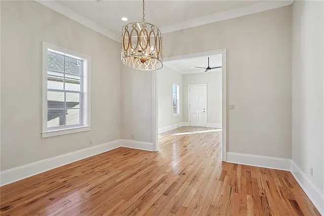 2328 Valence St #UPPER — Photo 8