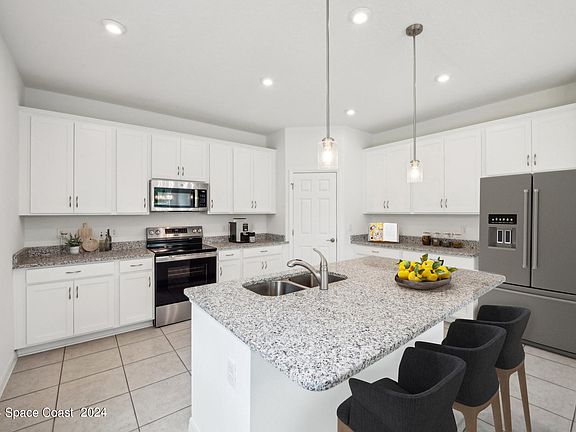 3rd image of 3878 Crossvine Ct