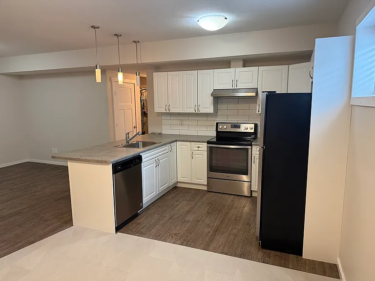 2232 Ware Ct NW — Photo 3