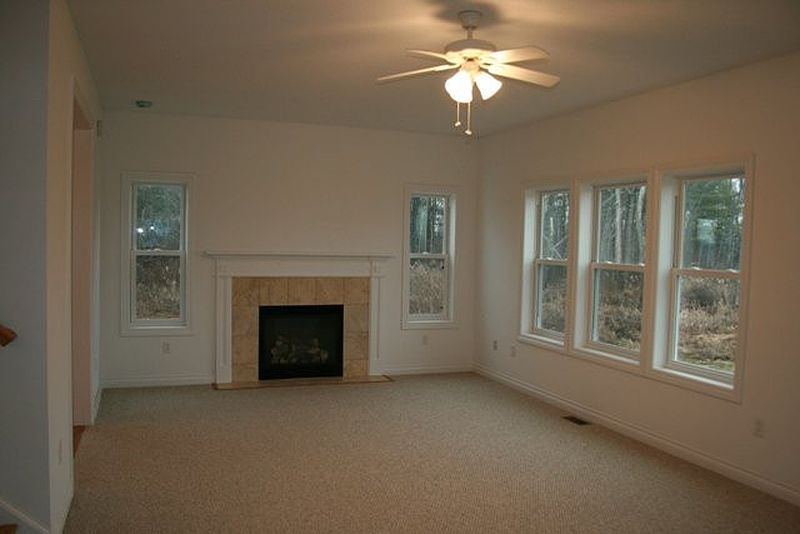3rd image of 118 GREEN BARN Road