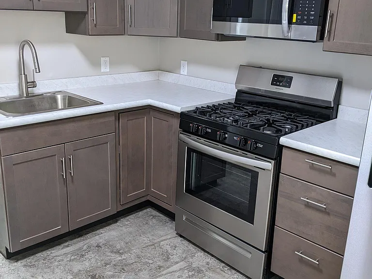 341 Academy St #4 — Photo 1