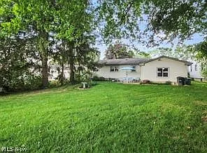 465 W Omar St — Photo 10