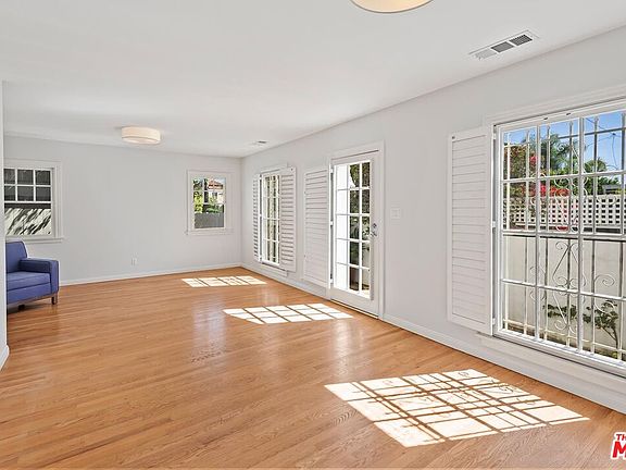 3rd image of 8165 Willoughby Ave