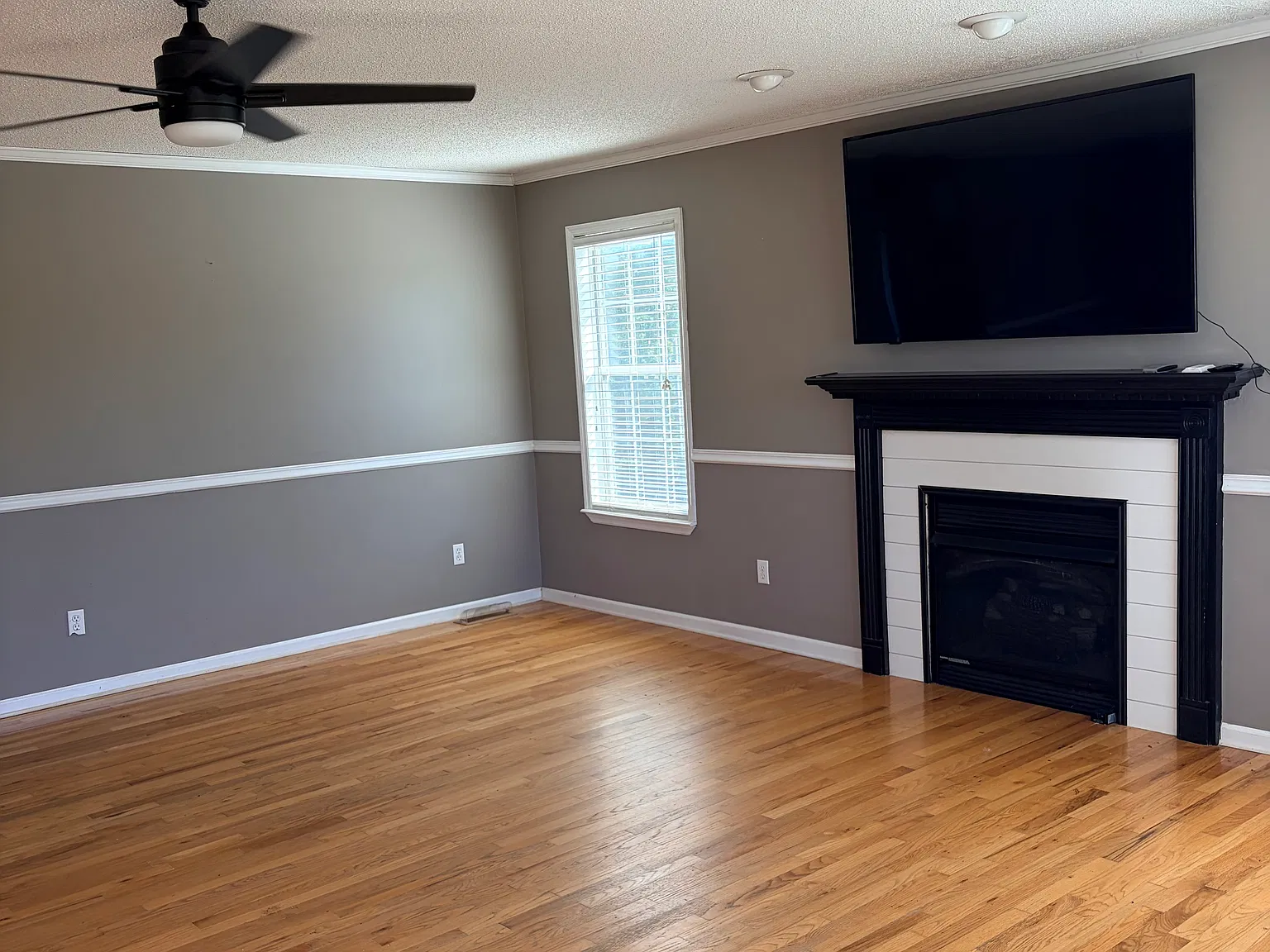60 Crane Hill — Photo 3