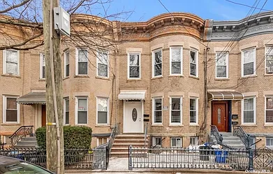 Sold by Prospes Real Estate Corp
