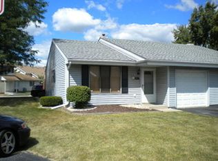 2307 Buttercup Ln, Crest Hill, IL 60403