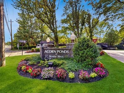 14 Acorn Ponds Drive #14, Roslyn, NY, 11576