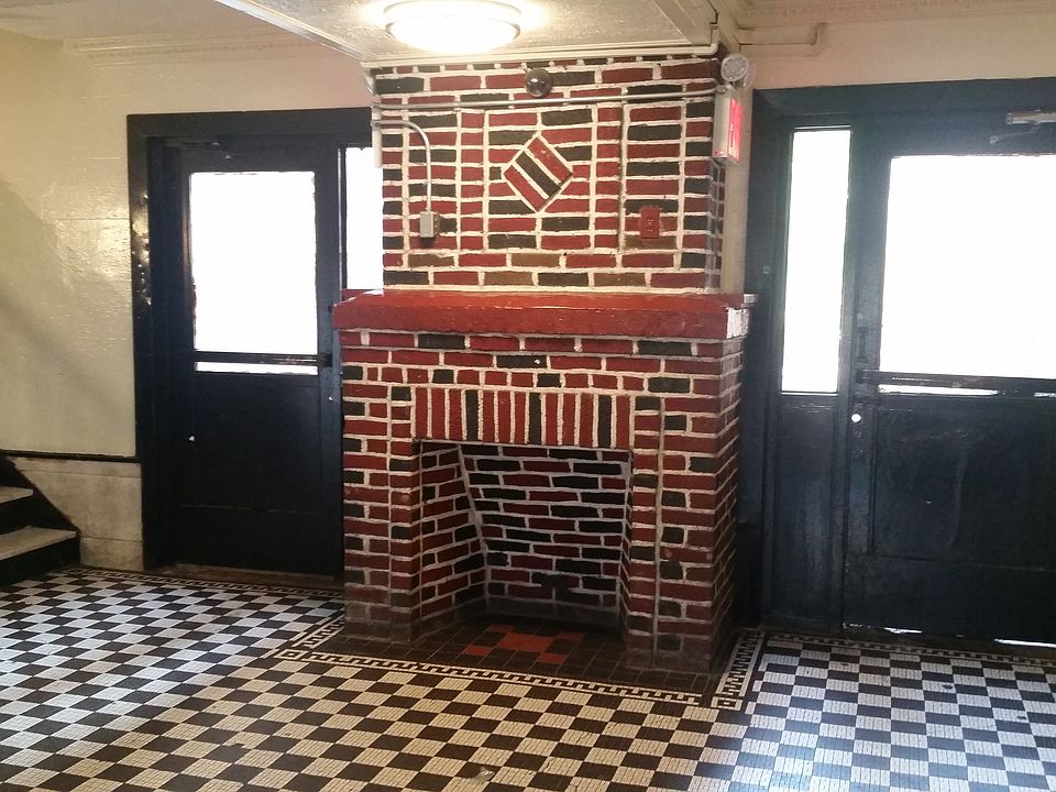 1st image of 2416 38th Ave APT 3K